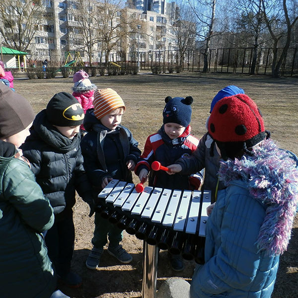 Children playing a cadenza Children playing a cadenza