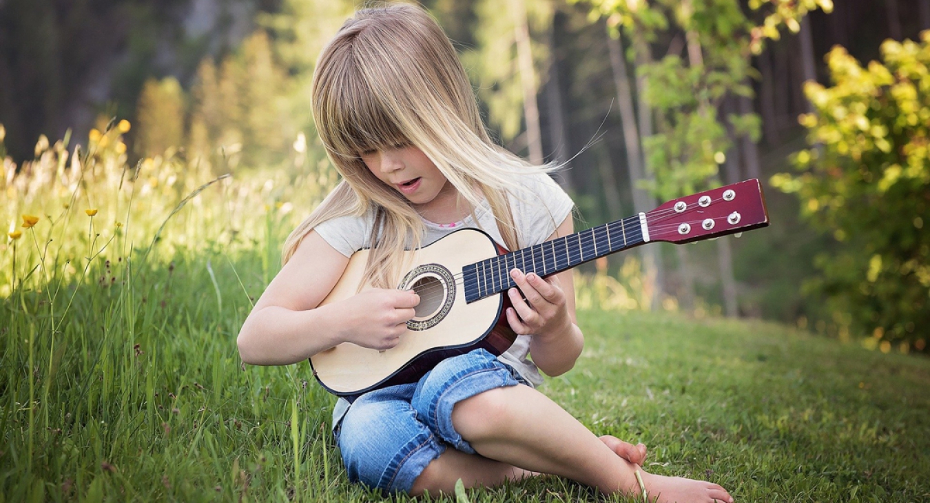 5 Remarkable Benefits of Music for Children