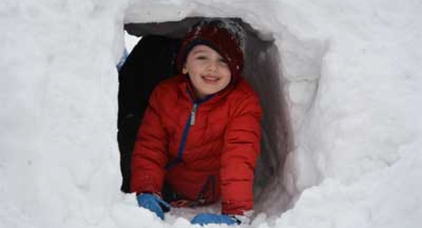Snow tunnel at Fire and Ice Event
